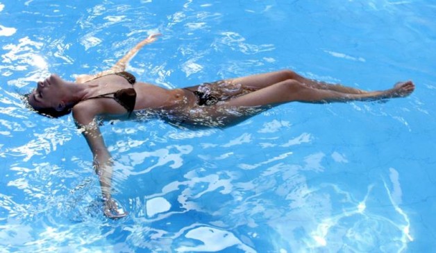 17-летняя кировчанка забеременела в бассейне